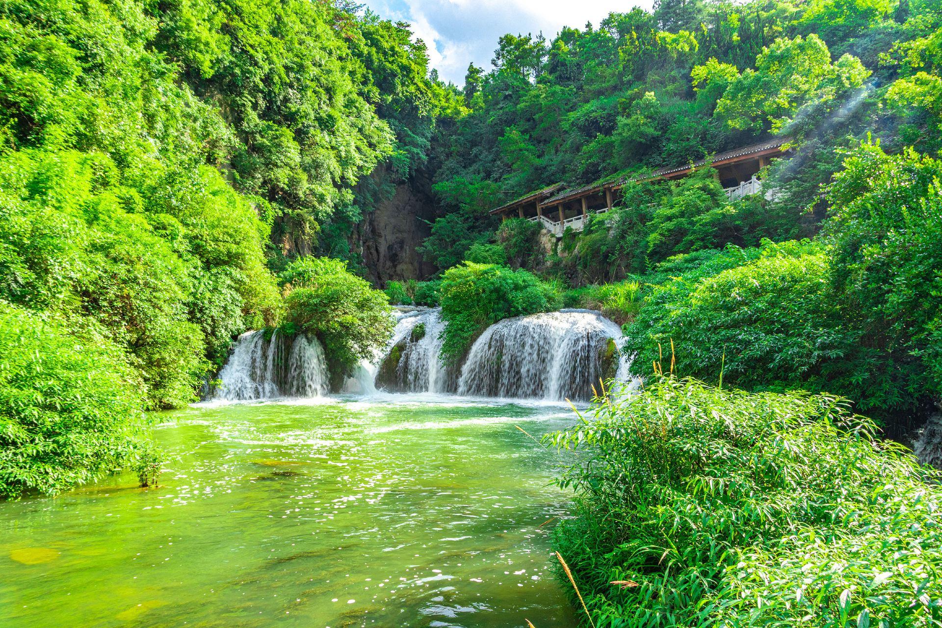 Tianhe Pool Scenic Area