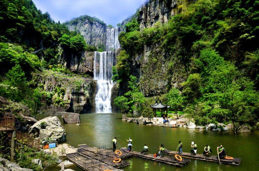 Liu Bowen's Hometown Scenic Area Baizhangji Fall