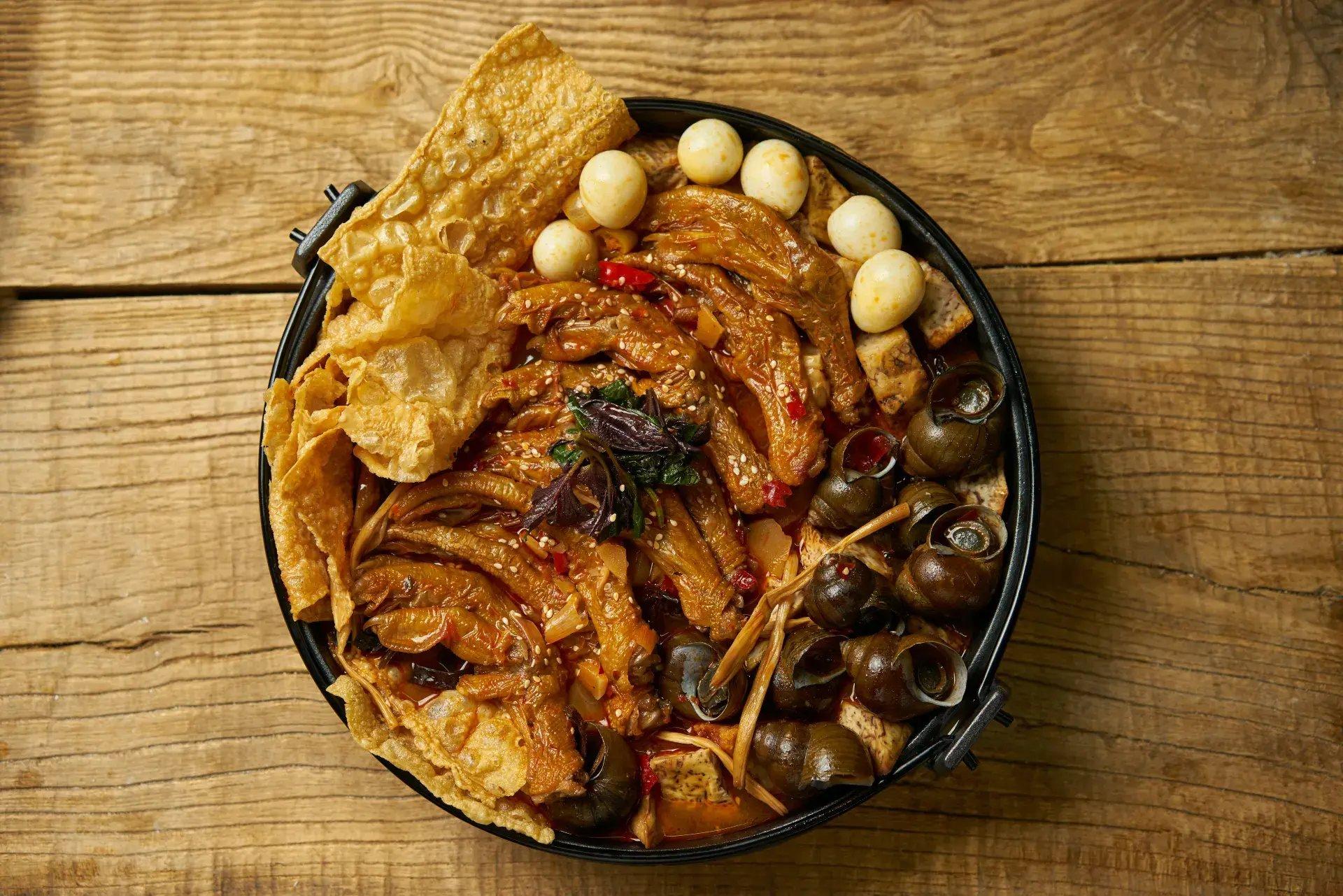 River Snails and Duck Foot Hotpot