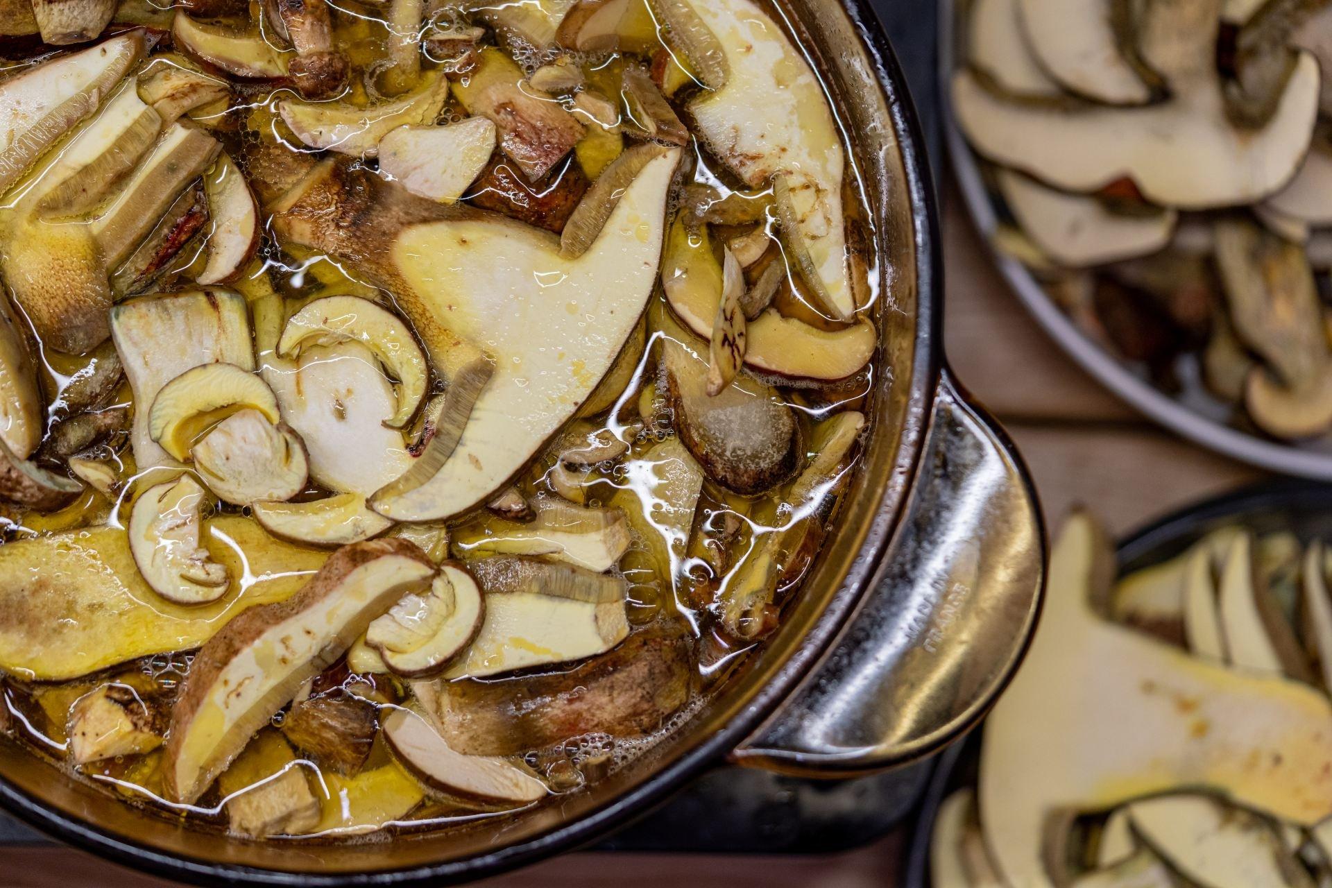 Braised Rice with Porcini Mushrooms